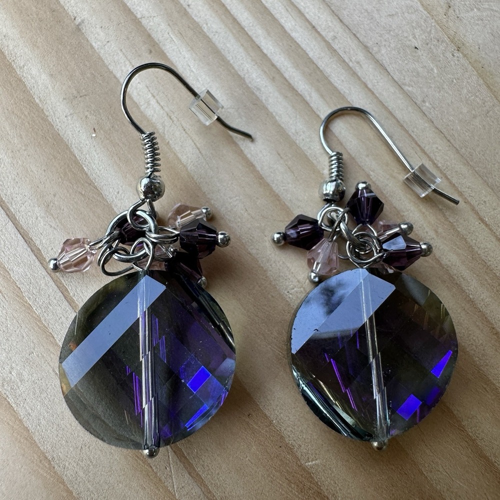 Hook Earrings 1.75 Inch Purple Blue Iridescent‎ Faceted Beads Glass Silver Tone